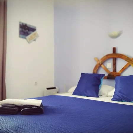 Inn Spanish Galleon Cadiz
